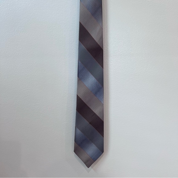 Vintage YSL neck tie - Picture 3 of 9